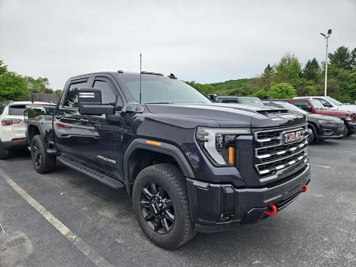 Titanium 2025 GMC Sierra 2500 AT4