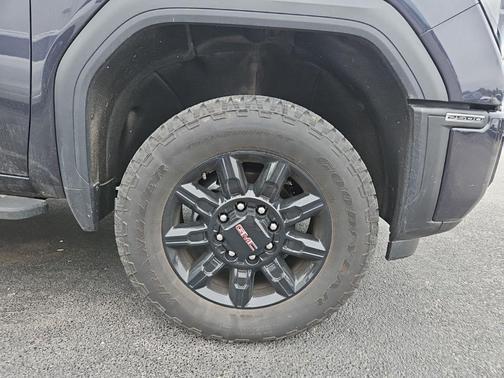 Titanium 2025 GMC Sierra 2500 AT4