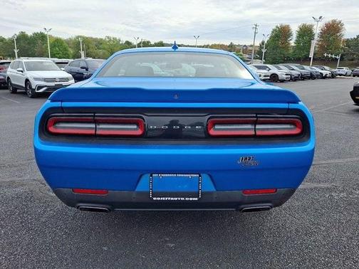 2016 Dodge Challenger SXT