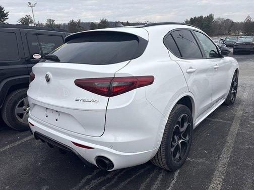 2022 Alfa Romeo Stelvio Ti