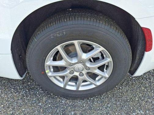 Bright White Clearcoat 2027 Chrysler Pacifica SELECT