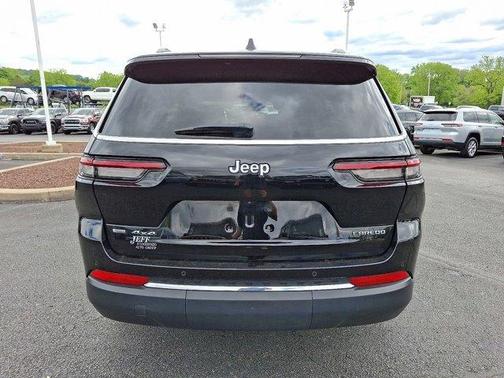 2021 Jeep Grand Cherokee L Laredo