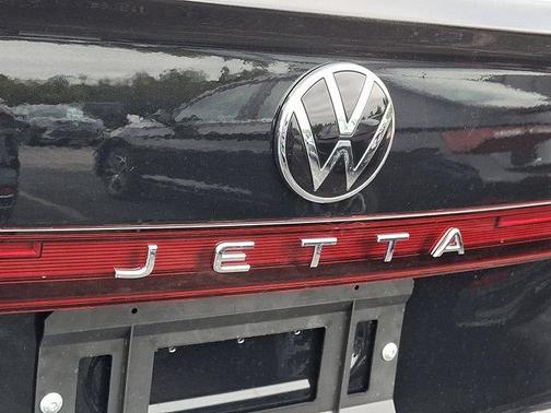 2026 Volkswagen Jetta 1.8T SE