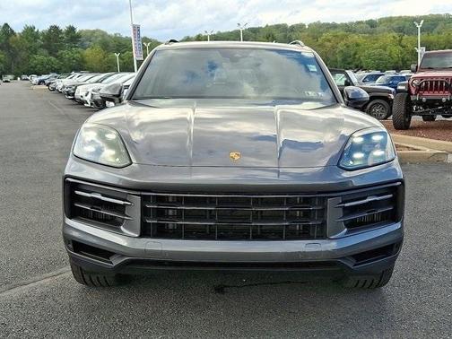 2024 Porsche Cayenne Base