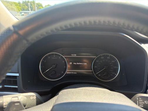 White 2022 Mitsubishi Outlander SE