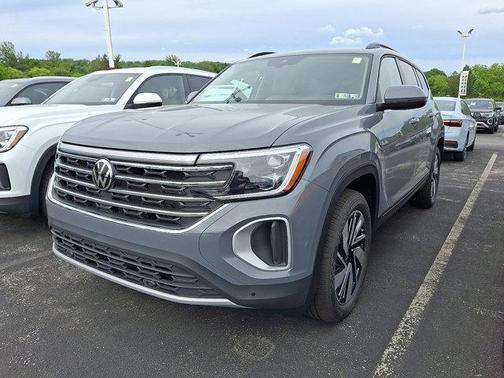 2025 Volkswagen Atlas 2.0T SE