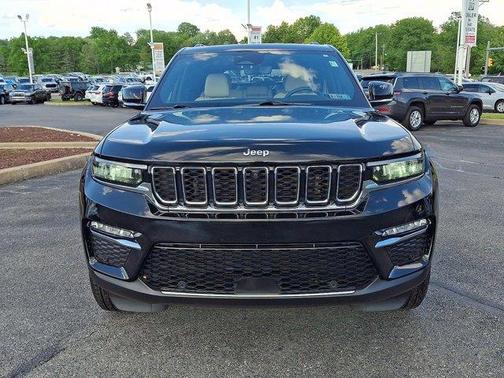 Diamond Black 2022 Jeep Grand Cherokee 4xe Base