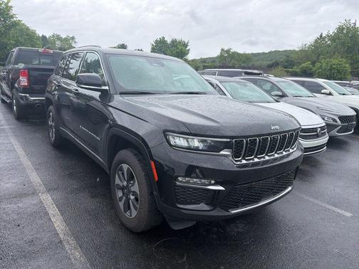Diamond Black 2022 Jeep Grand Cherokee 4xe Base
