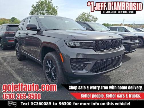 2025 Jeep Grand Cherokee Laredo