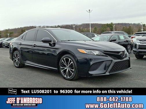 2020 Toyota Camry SE