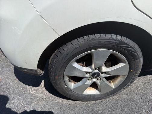 Clear White 2017 Kia Soul Base