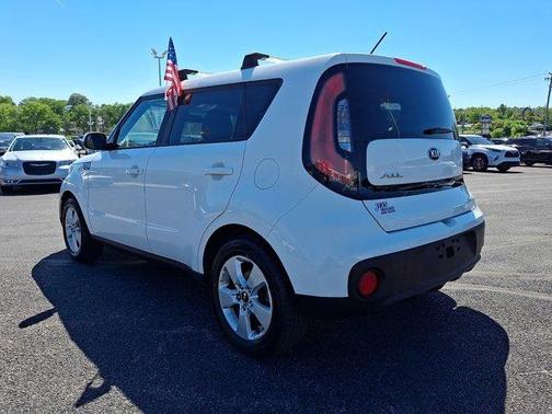 Clear White 2017 Kia Soul Base
