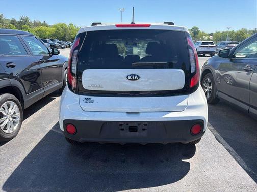 Clear White 2017 Kia Soul Base