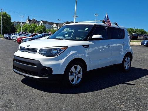 Clear White 2017 Kia Soul Base