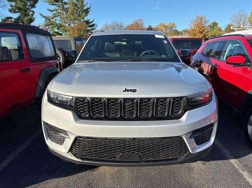 2024 Jeep Grand Cherokee Laredo