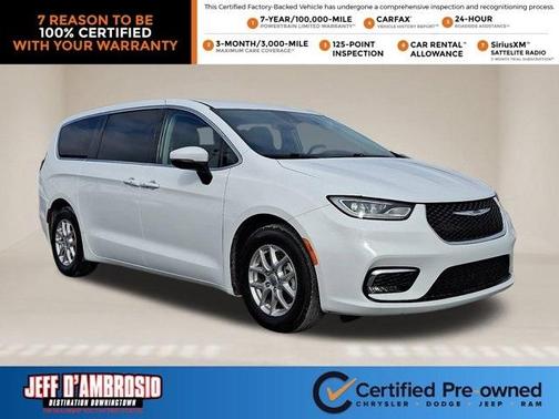 2023 Chrysler Pacifica Touring-L