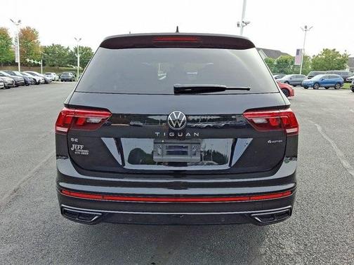 2022 Volkswagen Tiguan 2.0T SE R-Line Black