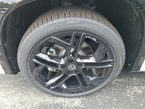 2025 Volkswagen Tiguan 2.0T SE R-Line Black