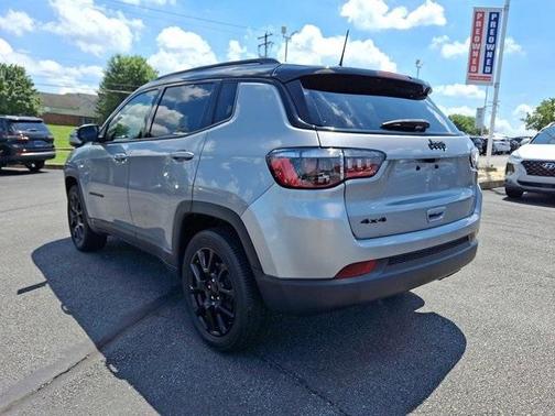 2022 Jeep Compass Altitude