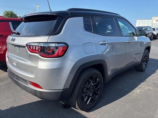 2022 Jeep Compass Altitude