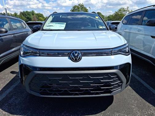 2025 Volkswagen Taos 1.5T SE Black
