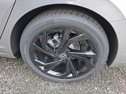 2026 Volkswagen Jetta 1.8T SE