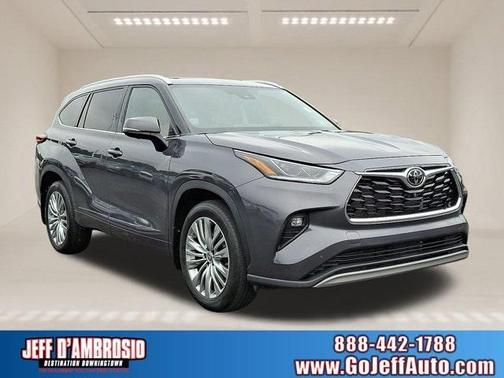 2023 Toyota Highlander Platinum