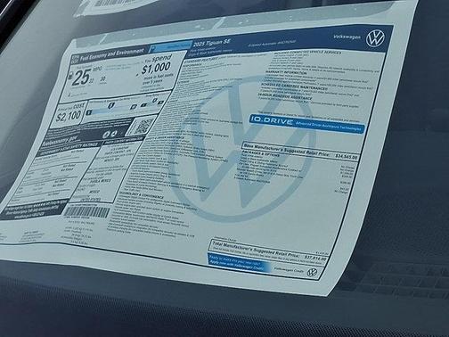 2025 Volkswagen Tiguan 2.0T SE