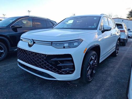 2026 Volkswagen Tiguan 2.0T SEL
