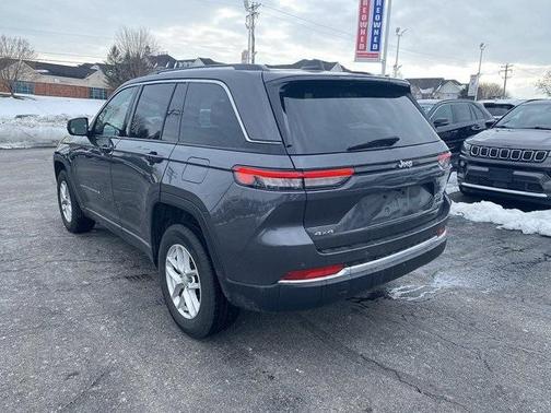 2024 Jeep Grand Cherokee Laredo