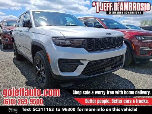 2025 Jeep Grand Cherokee Laredo
