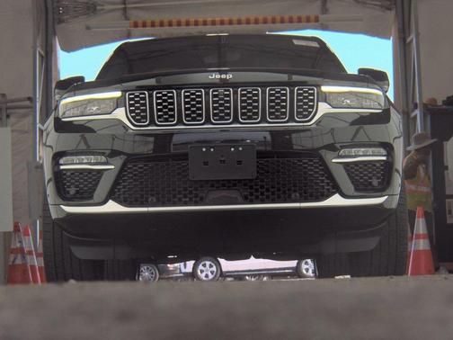 2024 Jeep Grand Cherokee Summit