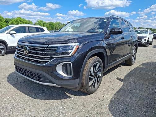Deep Black Pearl 2026 Volkswagen Atlas 2.0T SEL