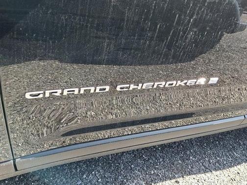 2026 Jeep Cherokee LAREDO/LIMITED