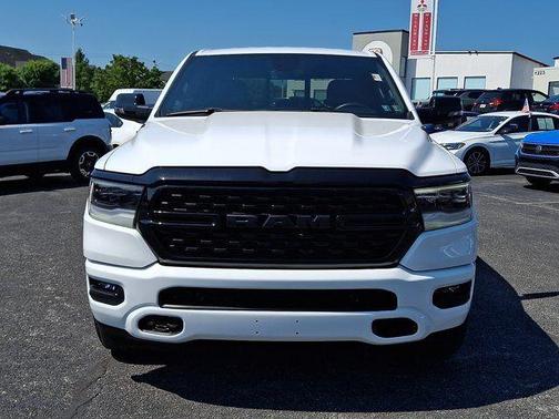Bright White Clearcoat 2023 RAM 1500 Big Horn