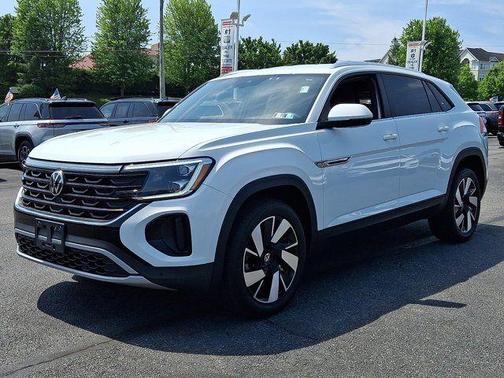 Pure White 2024 Volkswagen Atlas Cross Sport 2.0T SE w/Technology