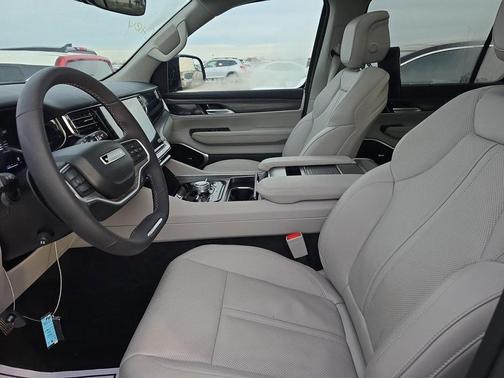 2023 Jeep Wagoneer Series III