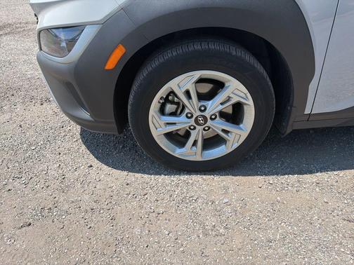 Cyber Silver 2023 Hyundai KONA SEL
