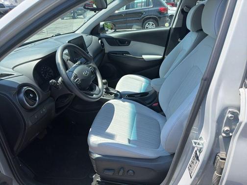 Cyber Silver 2023 Hyundai KONA SEL
