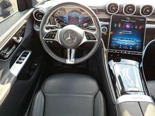 2023 Mercedes-Benz GLC 300 Base 4MATIC