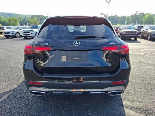2023 Mercedes-Benz GLC 300 Base 4MATIC