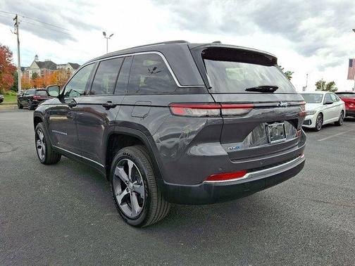 2023 Jeep Grand Cherokee 4xe Base