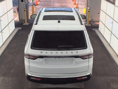 Bright White Clearcoat 2024 Jeep Wagoneer Base