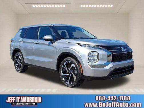 Alloy Silver Metallic 2022 Mitsubishi Outlander ES