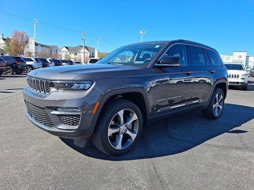 Metallic 2022 Jeep Grand Cherokee 4xe Base
