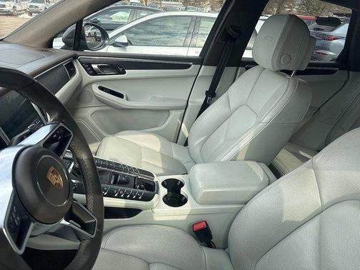 2017 Porsche Macan GTS