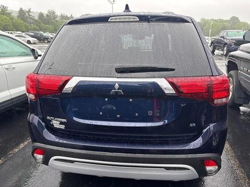 2020 Mitsubishi Outlander SE