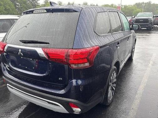 2020 Mitsubishi Outlander SE