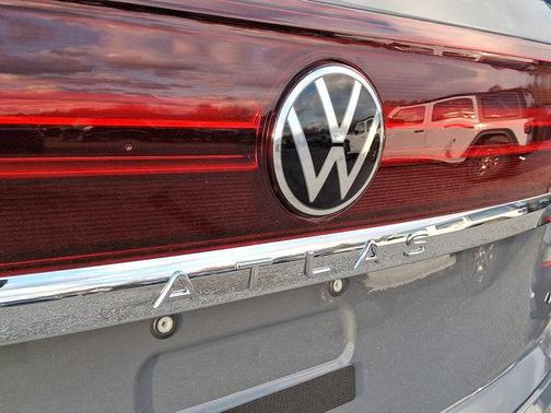 2026 Volkswagen Atlas Cross Sport 2.0T SE