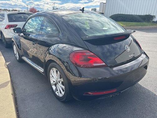 2018 Volkswagen Beetle 2.0T S